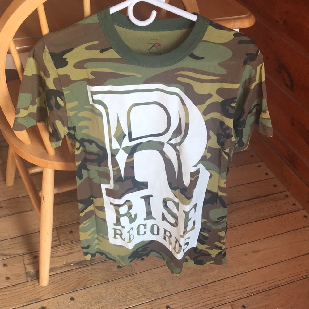 RARE RISE RECORDS BAND T SHIRT. CAMOUFLAGE CAMO